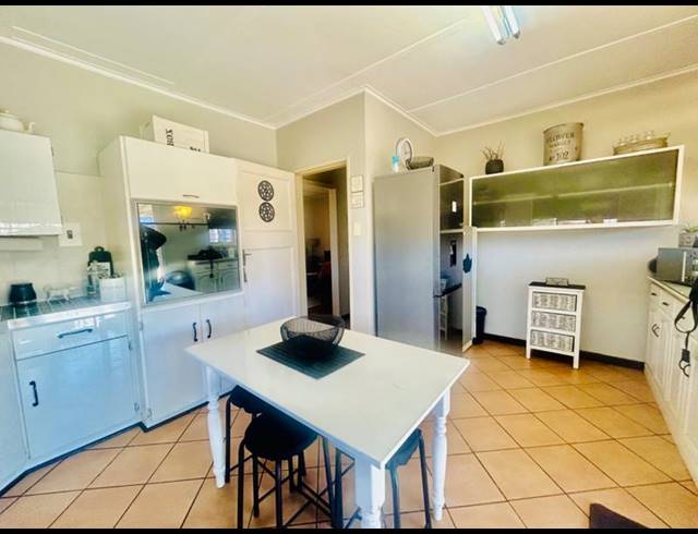 3 BEDROOM HOUSE FOR SALE IN VANDERBIJLPARK CW 5